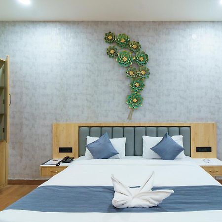Satyabhama Inn Pathara Экстерьер фото