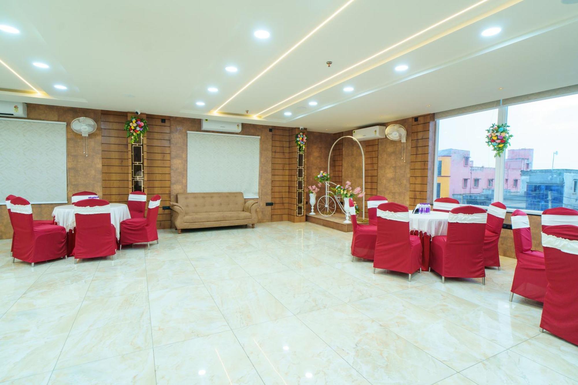 Satyabhama Inn Pathara Экстерьер фото