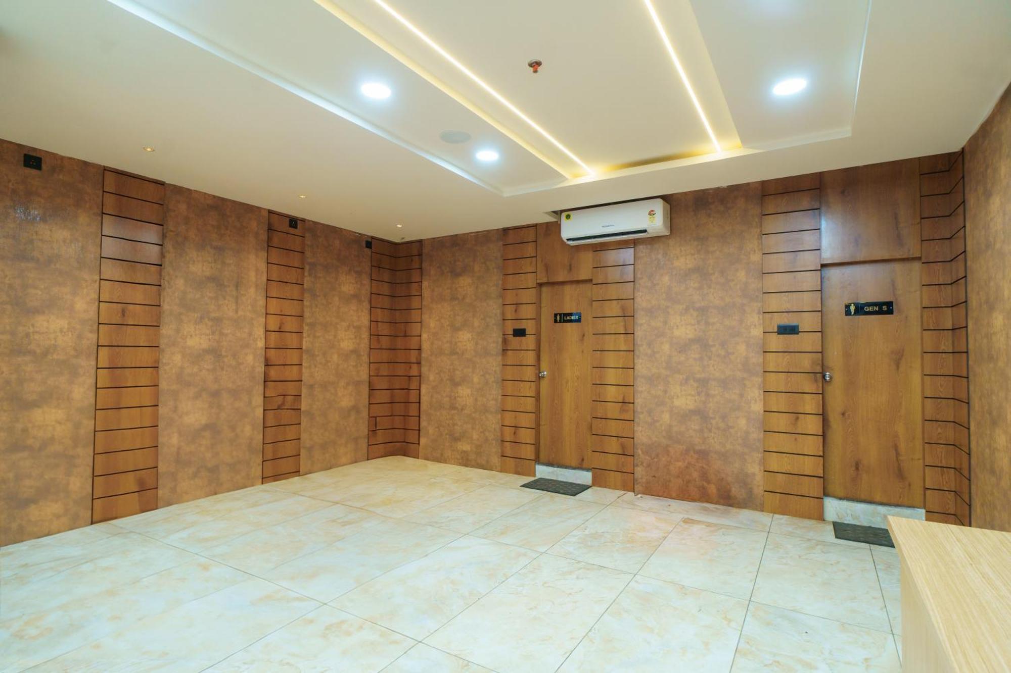 Satyabhama Inn Pathara Экстерьер фото